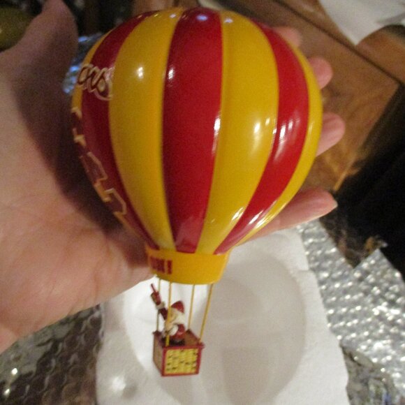 2004 USC Trojans Ornament - Santa on Hot Air Balloon By Danbury Mint - Picture 4 of 4